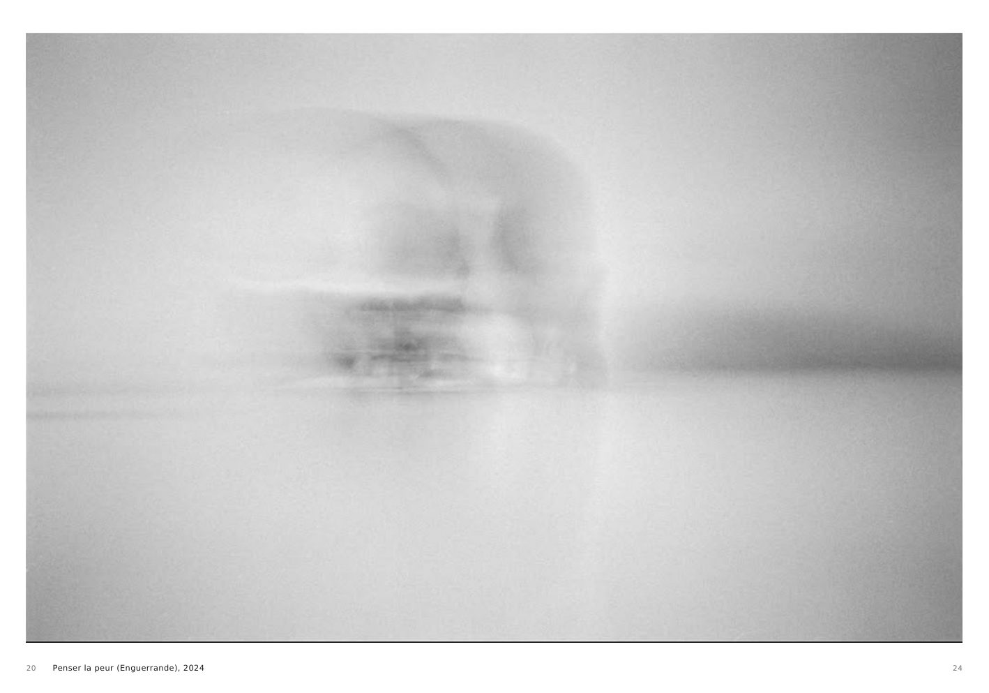 Penser la peur, Enguerrande, 2024, a second blurred black and white portrait